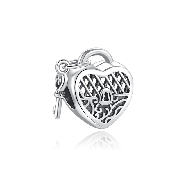 Corazón Candado Charm