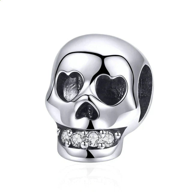 Calavera Ojos De Corazón Charm
