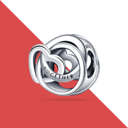 Corazones Entrelazados Together Charm