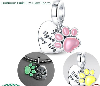 Huellita Brillante Con CorazÃ³n Charm